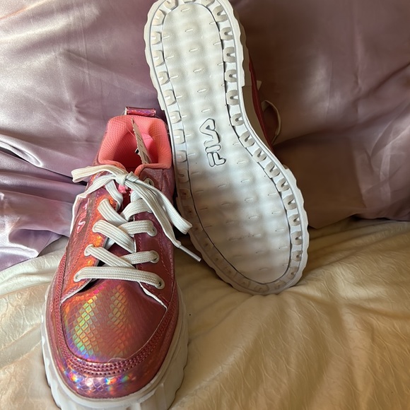 Metallic pink 8 M never worn - Picture 2 of 5